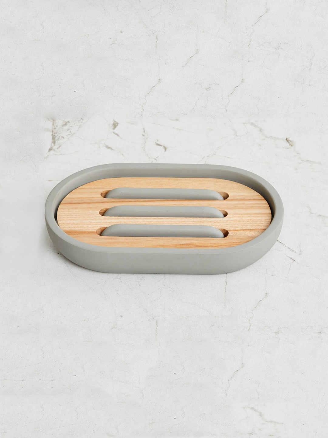 

Home Centre Grey & Beige Solid Polyresin Soap Dish