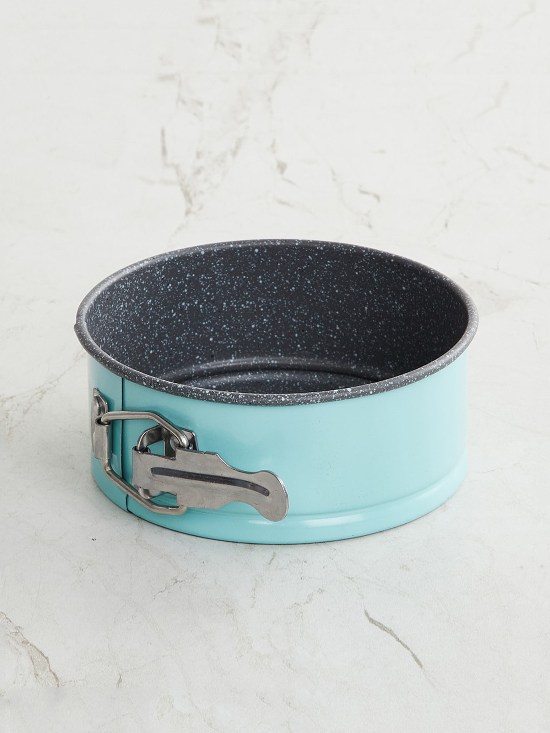 

Home Centre Teal Blue & Black Spring Form Bake Dish