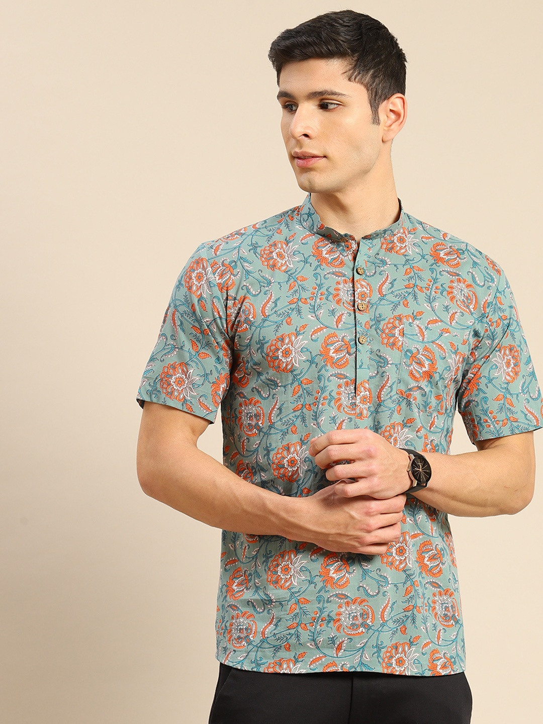 

RAJUBHAI HARGOVINDAS Men Green & Orange Floral Printed Block Print Kurta