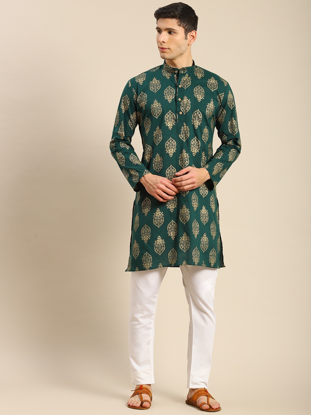 

RAJUBHAI HARGOVINDAS Men Green & Golden Ethnic Motifs Printed Handloom Kurta