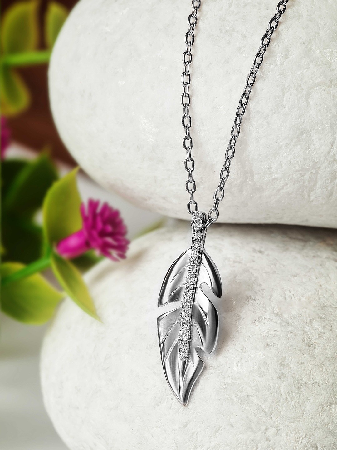 

SILBERRY Women Silver-Toned Rhodium-Plated Leaf Pendant With Chain