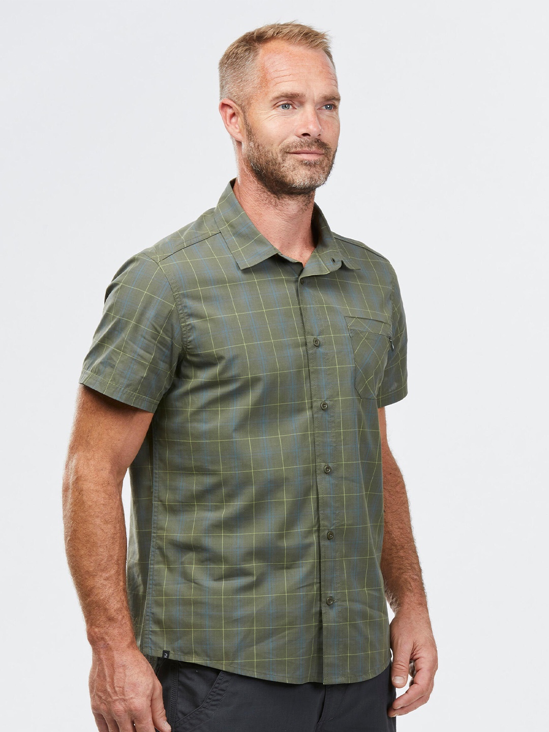 

FORCLAZ By Decathlon Men Green Half Sleeve Checkered Travel Shirt, Grey