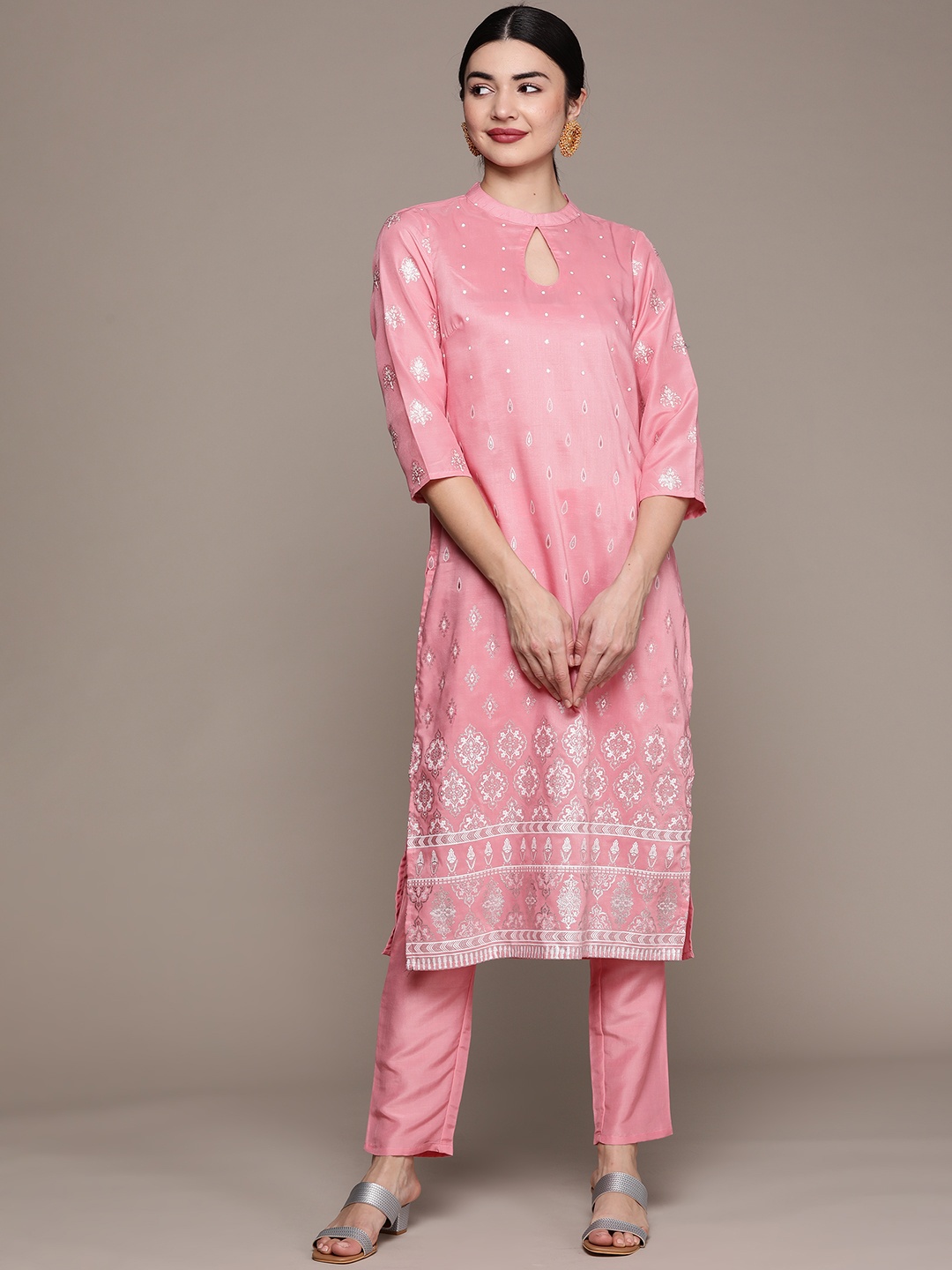 

ZIYAA Women Pink Foil Floral Printed Kurta with Trousers