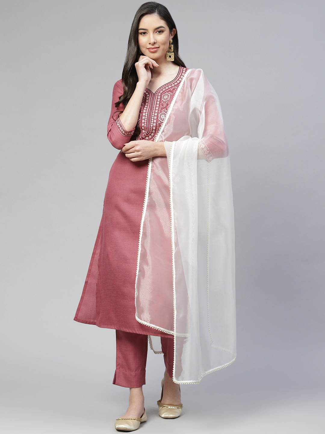 

Cottinfab Women Mauve & White Ethnic Motifs Embroidered Kurta with Trousers & With Dupatta