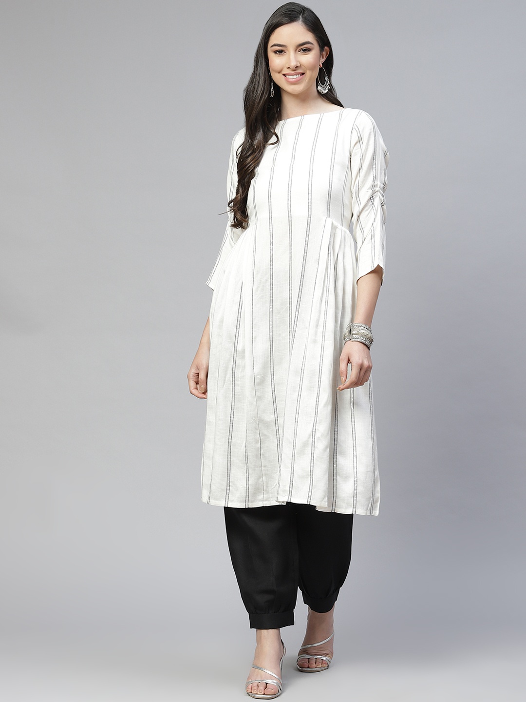 

Cottinfab Women White Striped Pure Cotton Kurta with Trousers