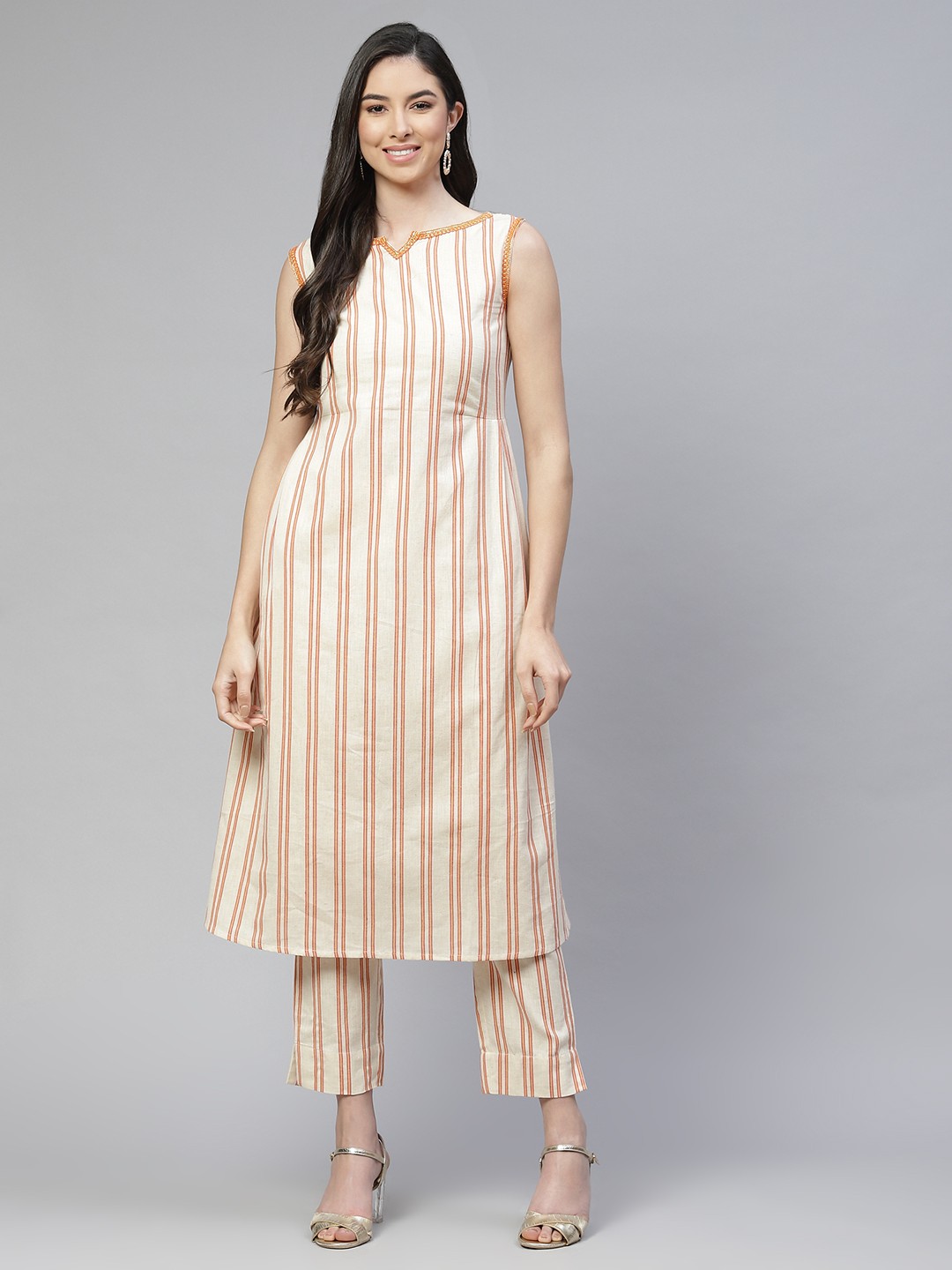 

Cottinfab Women Off White Striped Pure Cotton Kurta with Trousers