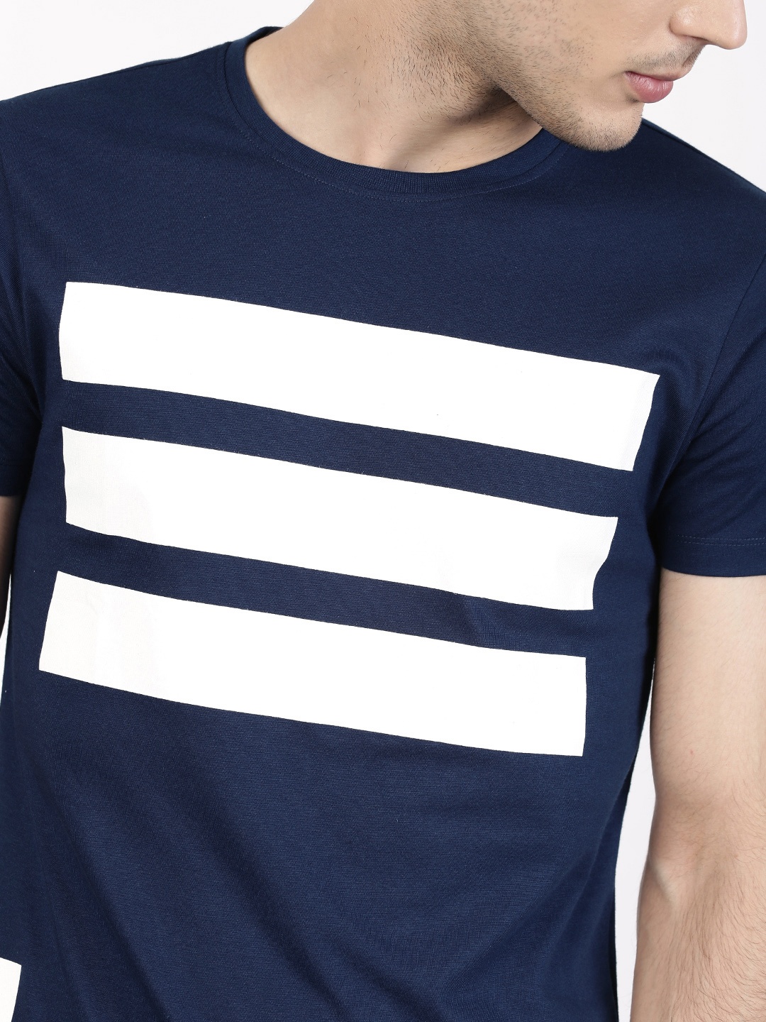 

ether Men Navy Blue Lightweight Stripe Print Round Neck Pure Cotton T-shirt