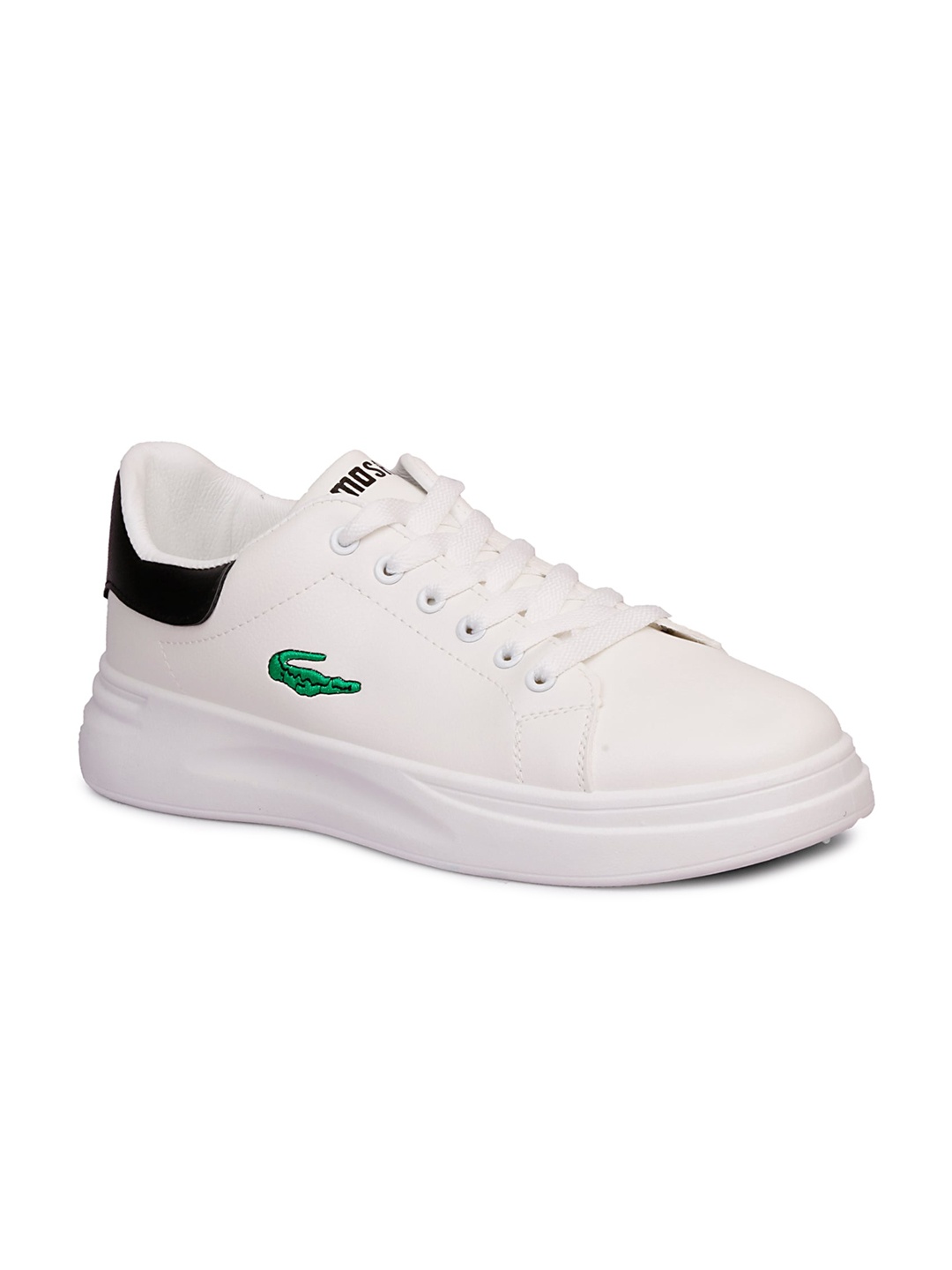 

CIPRAMO SPORTS Men White Colourblocked Sneakers