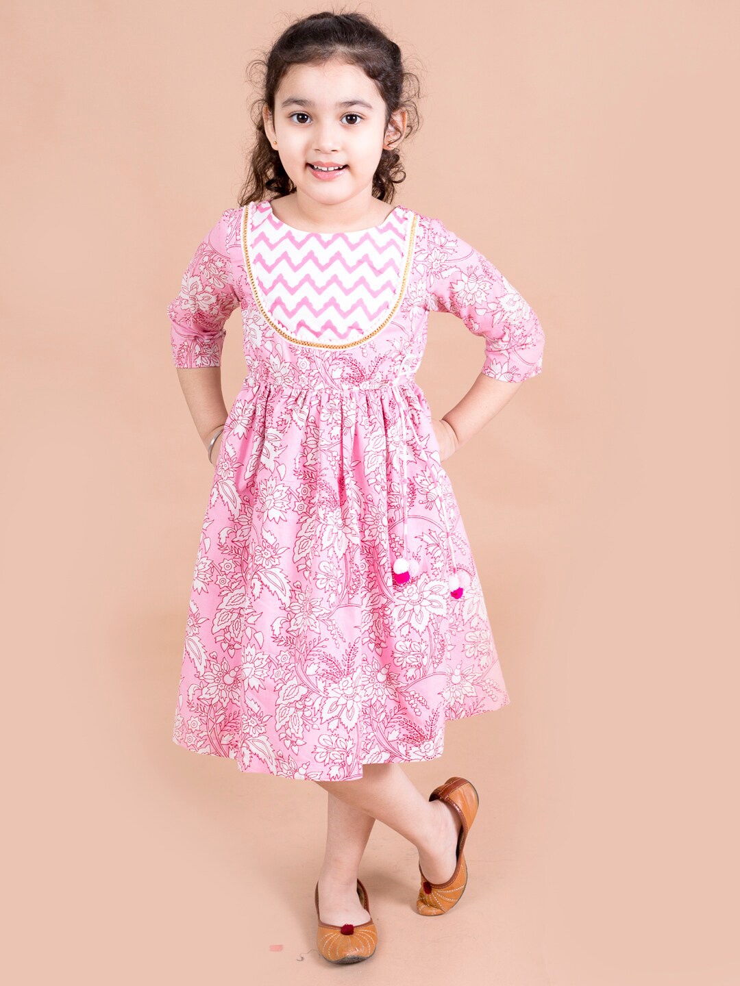 

pspeaches Pink Floral Printed Pure Cotton Dress