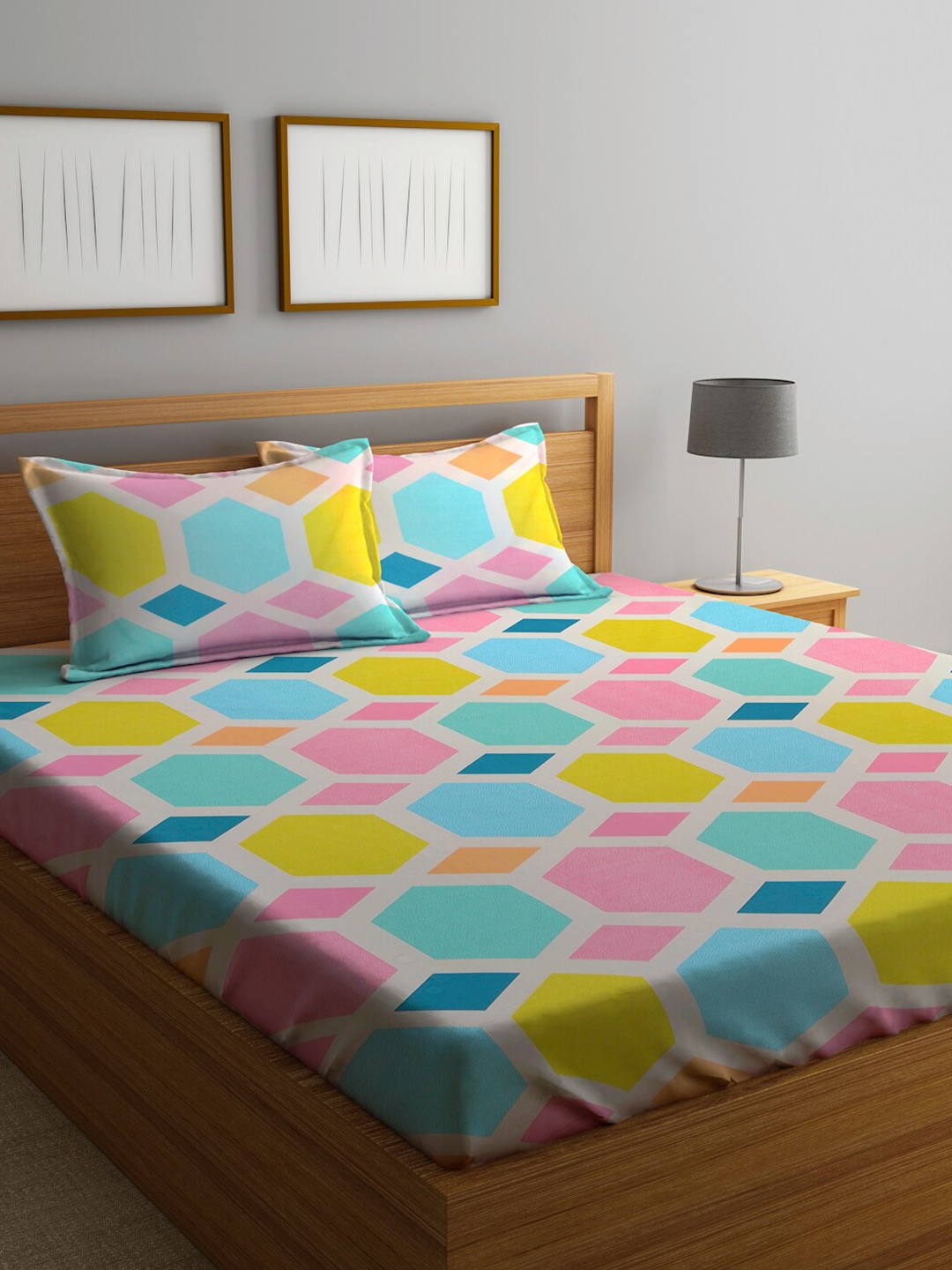 

Home Sizzler Multi Color Geometric 144TC Queen Double 1 Bedsheet with 2 Pillow Covers