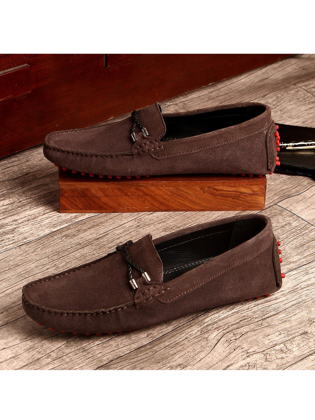 

MONKS & KNIGHTS Men Brown Suede Driving Shoes