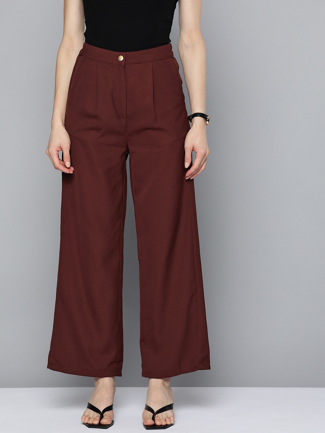 

Chemistry Women Brown Pleated Trousers
