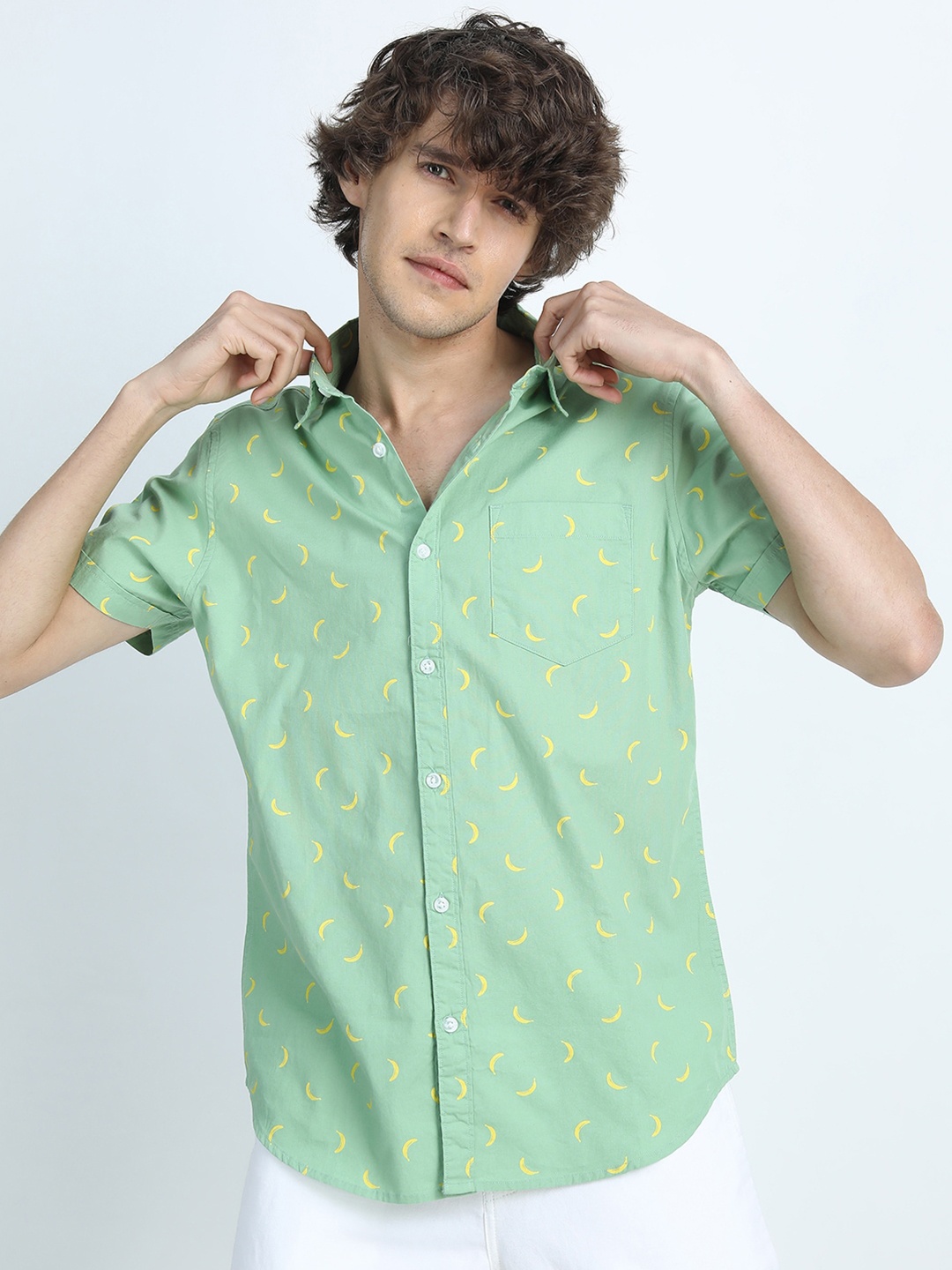 

HIGHLANDER Men Green Slim Fit Printed Cotton Casual Shirt