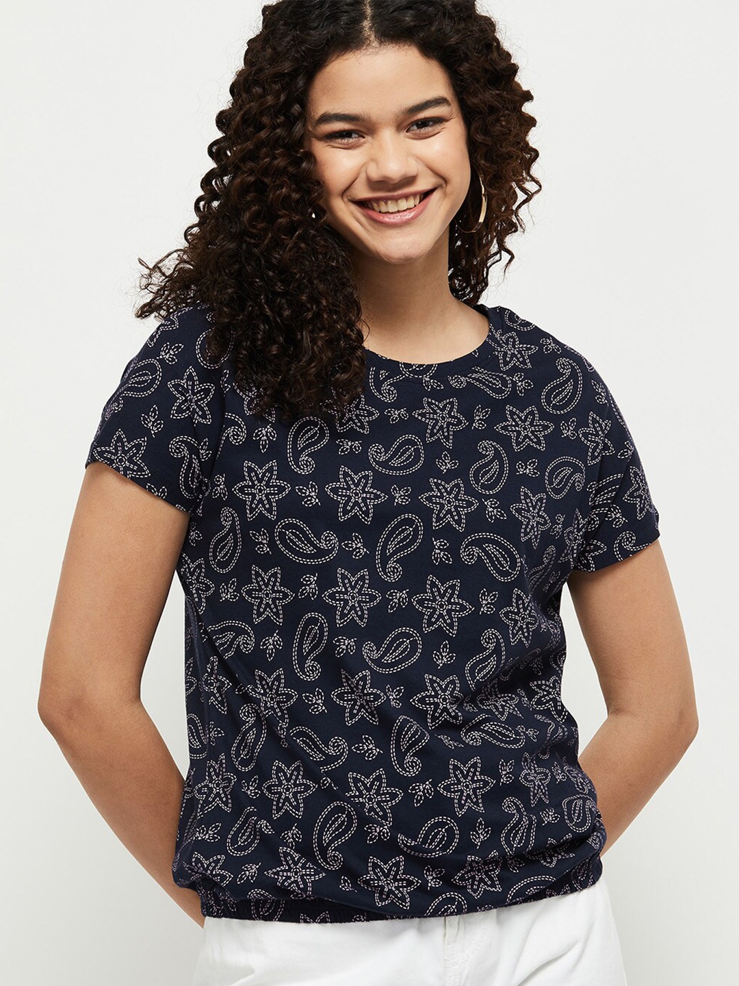 

max Women Navy Blue Floral Printed Pure Cotton T-shirt