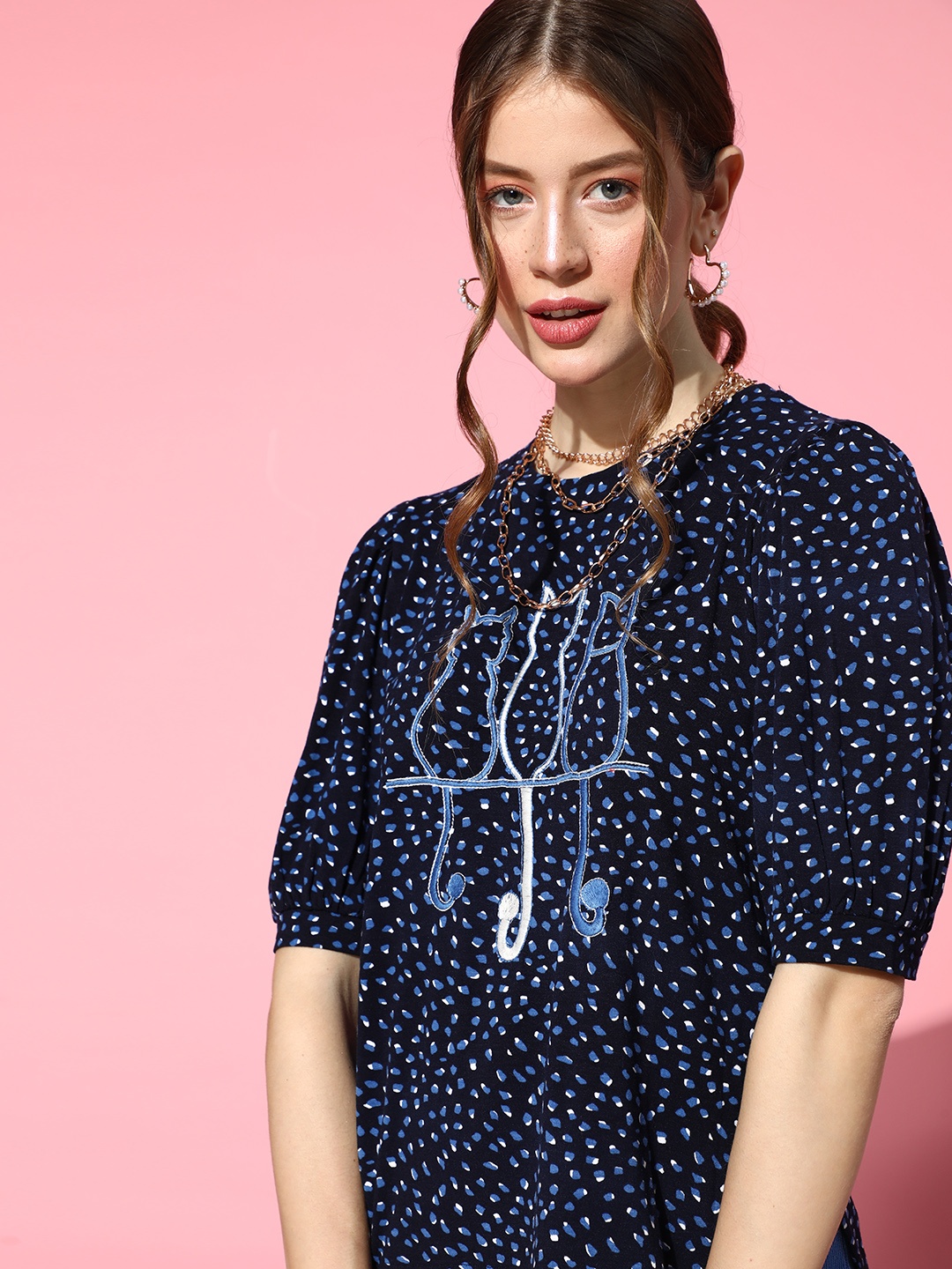 

Antheaa Women Deep Navy Blue Abstract Puff Sleeves Top