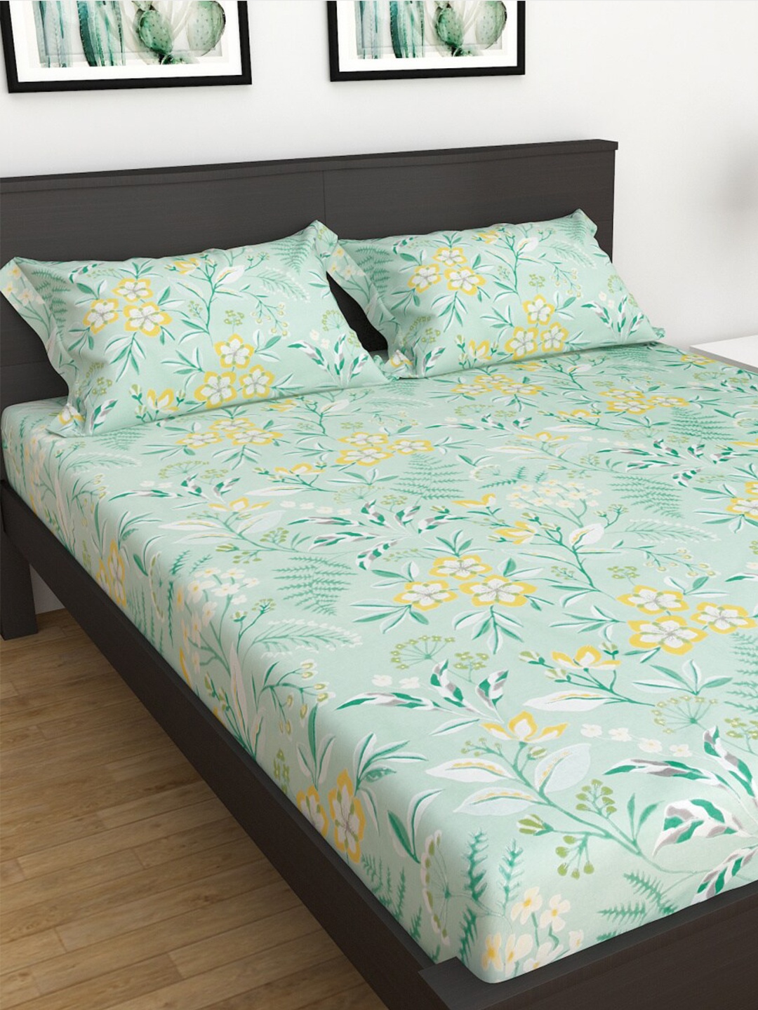 

Home Centre Green & Yellow Floral Cotton 144 TC Queen Bedsheet with 2 Pillow Covers