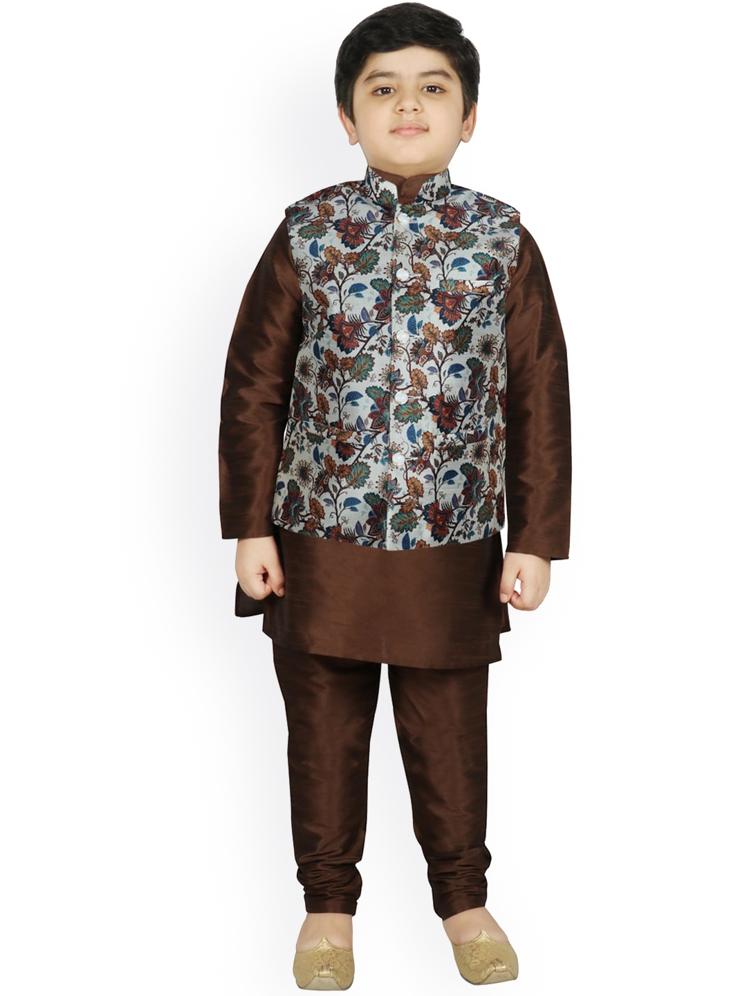 

SG YUVRAJ Boys Brown Raw Silk Kurta with Pyjamas & Nehru Jacket