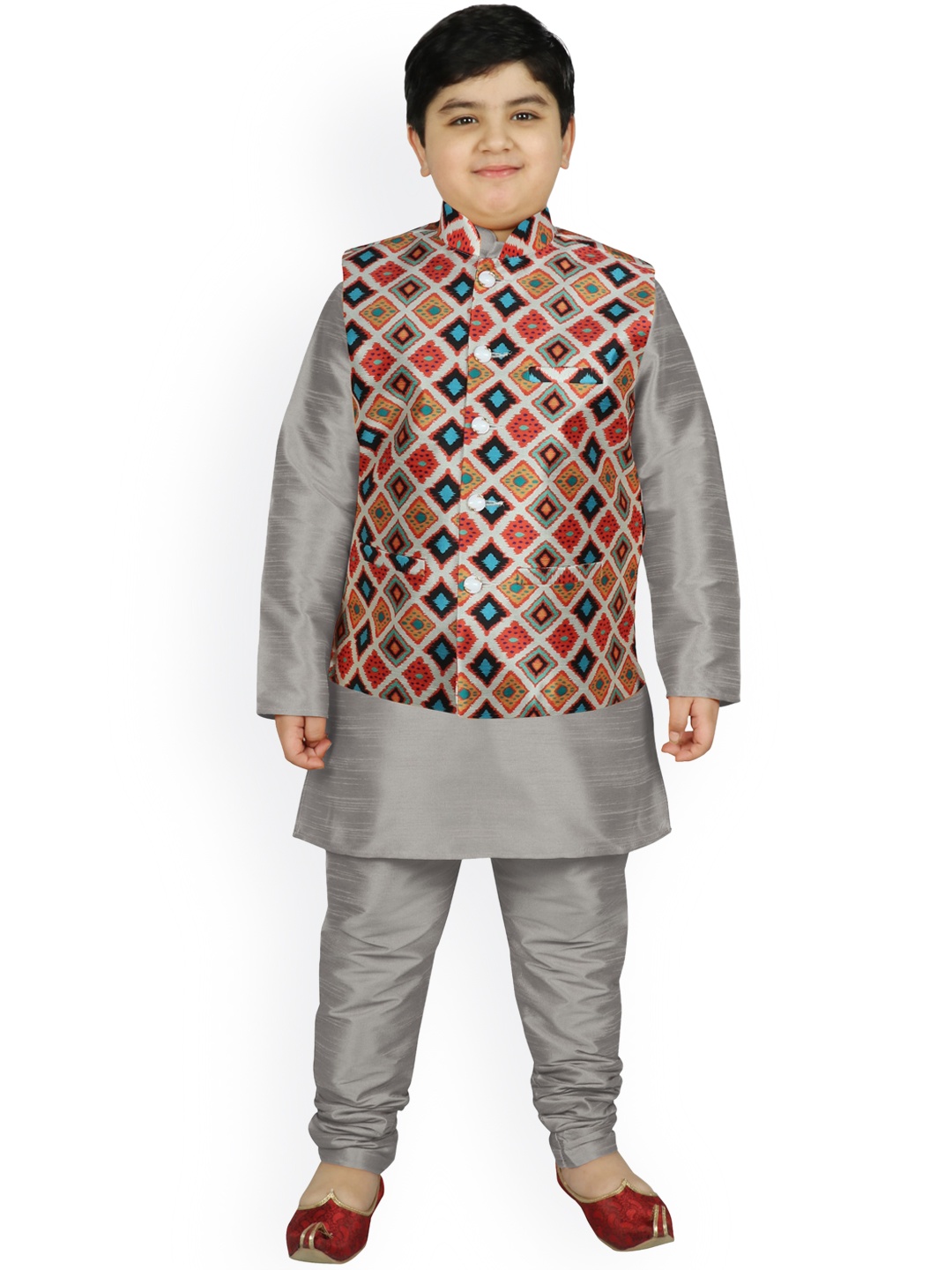 

SG YUVRAJ Boys Silver-Toned Raw Silk Kurta with Churidar & Nehru Jacket