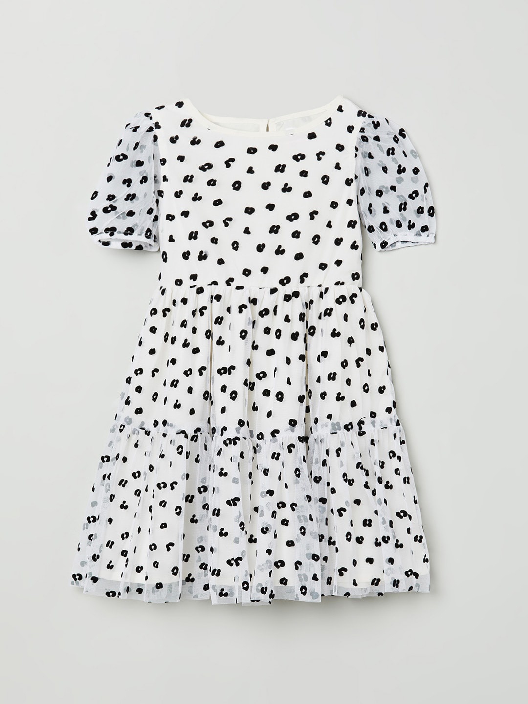 

max White & Black Printed Puff Sleeves Dress