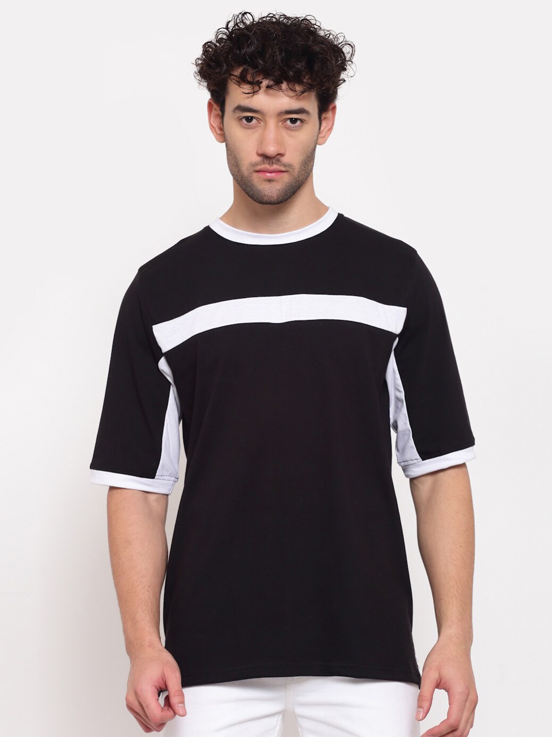 

PAUSE SPORT Men Black Colourblocked Antimicrobial Slim Fit Outdoor Cotton T-shirt