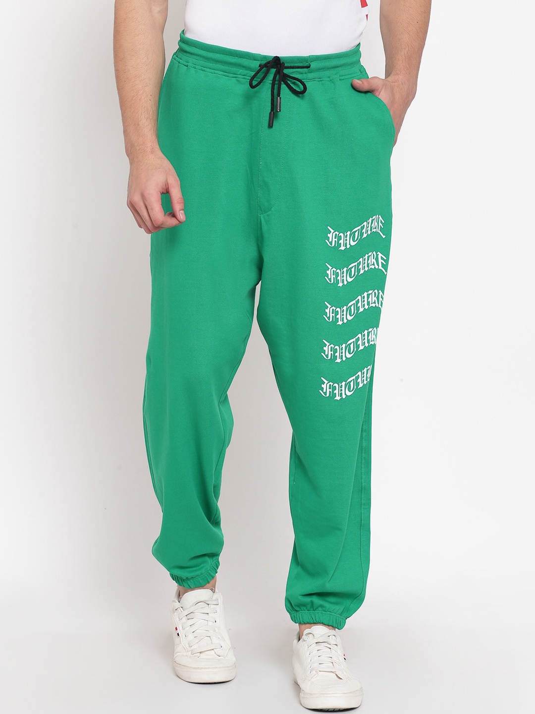 

PAUSE SPORT Men Green & White Printed Loose Fit Antimicrobial Cotton Jogger