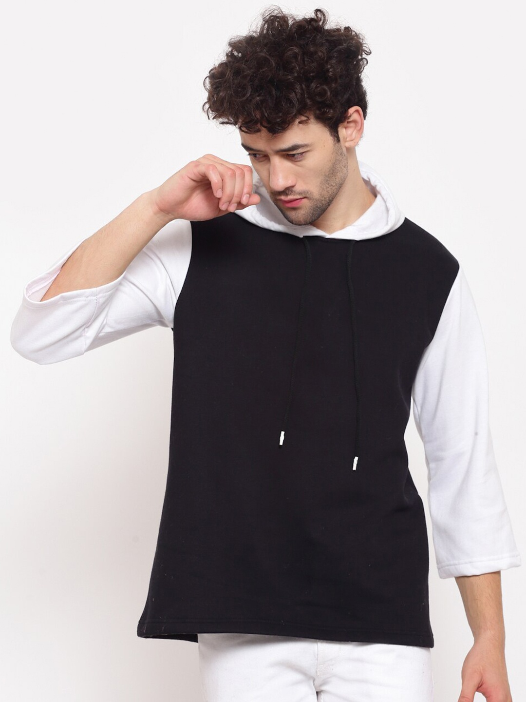 

PAUSE SPORT Men Black Antimicrobial Hooded Cotton Sweatshirt