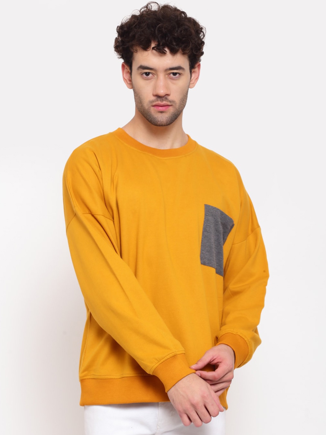 

PAUSE SPORT Men Mustard Yellow Drop-Shoulder Sleeves Antimicrobial Cotton Sweatshirt