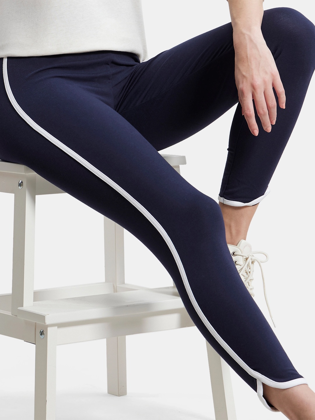 

Jockey Super Combed Cotton Stretch Leggings with Contrast Side Piping-AW73, Navy blue