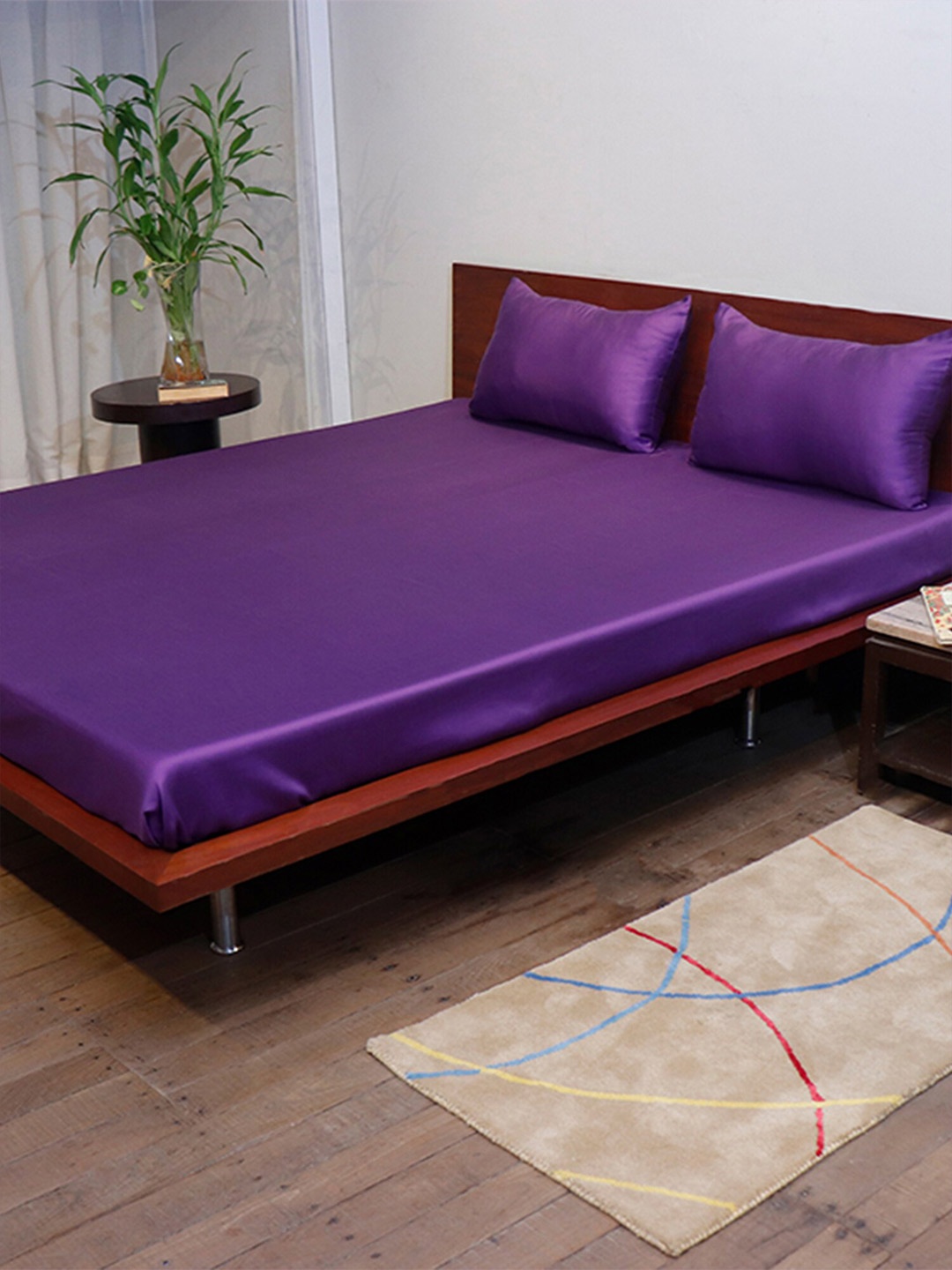 

ZEBA Purple Solid 300 TC King Size Bedsheet With 2 Pillow Covers