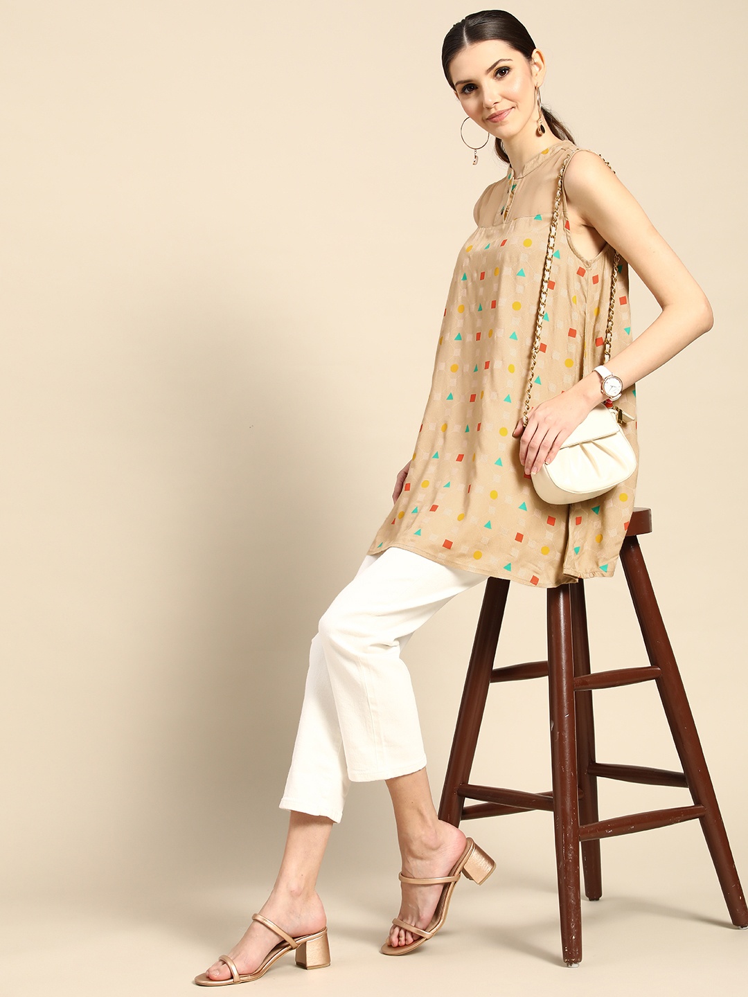 

Anouk Women Beige Geometric Print Tunic