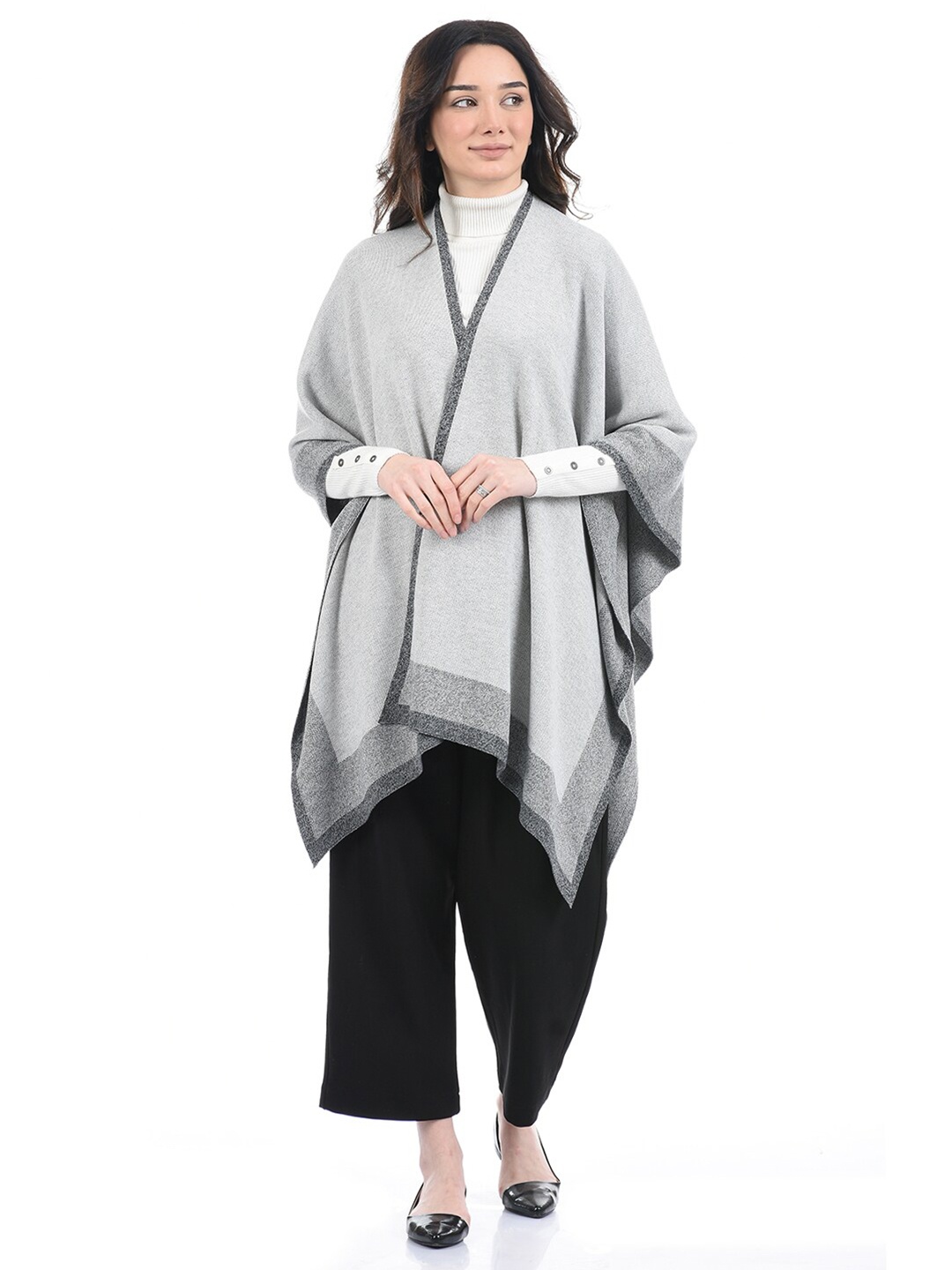 

American Eye Women Grey Acrylic Cape