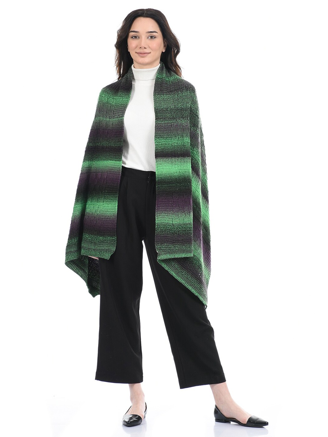 

American Eye Women Green Abstract Printed Acrylic Open Front Shrug