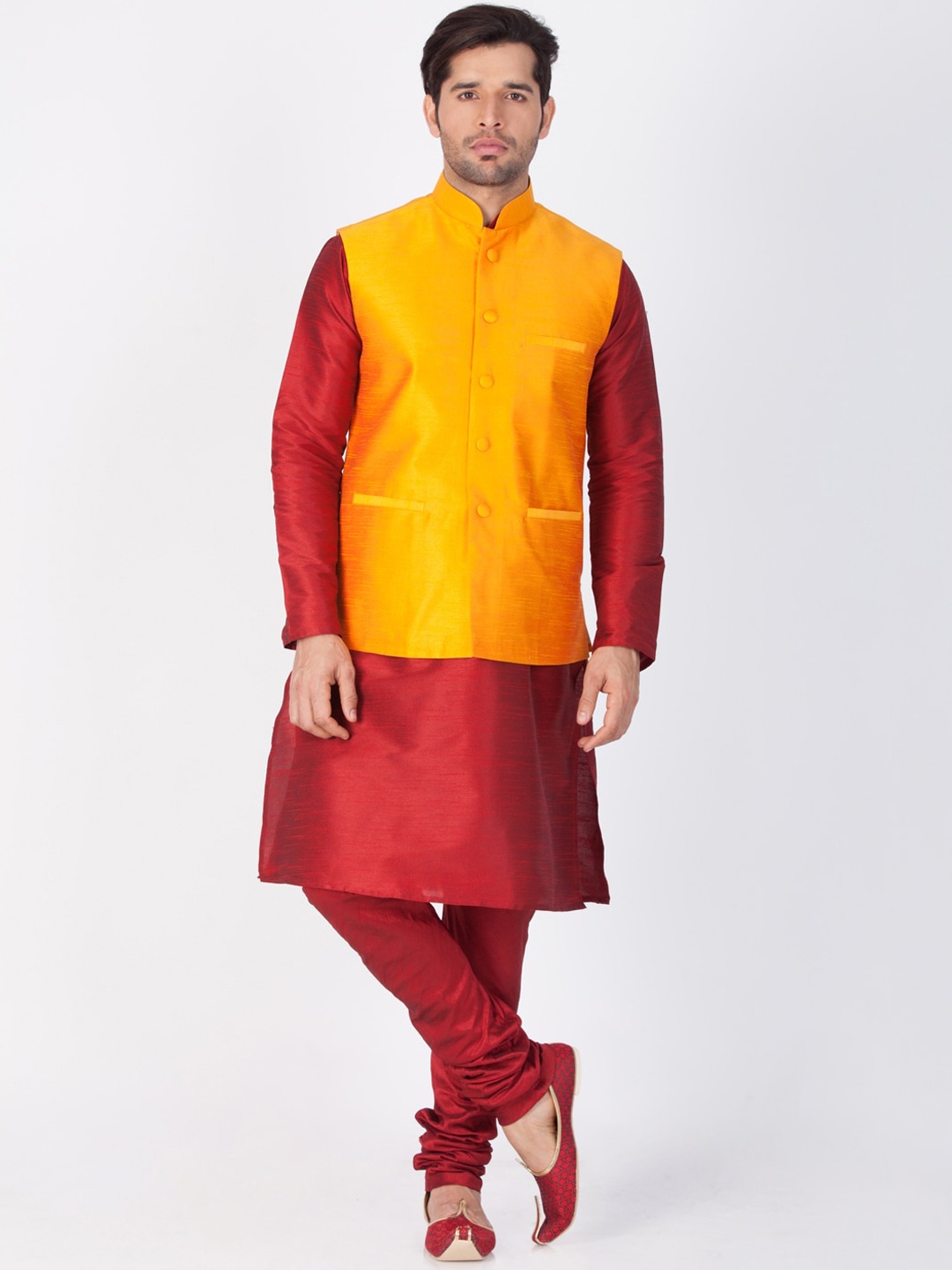 

VASTRAMAY Men Maroon Solid Kurta With Churidar & Nehru Jacket