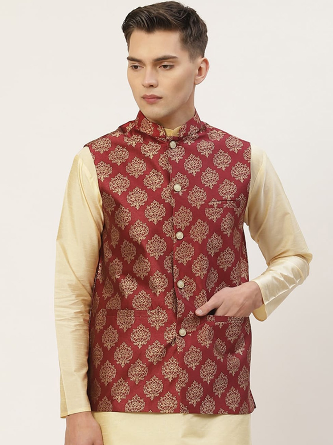 

Jompers Men Maroon & Gold Toned Woven Design Waistcoat