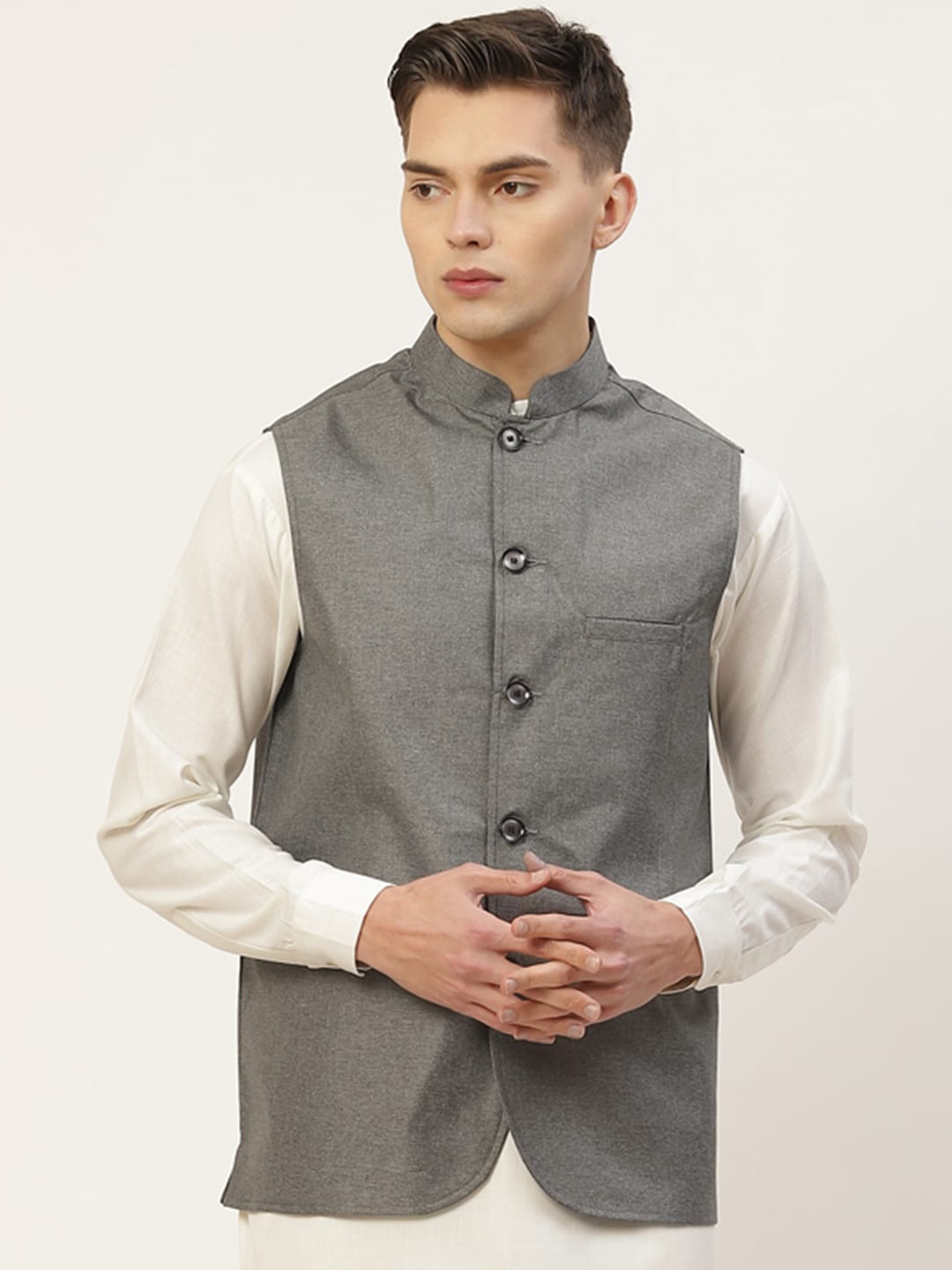 

Jompers Men Charcoal Solid Waistcoat