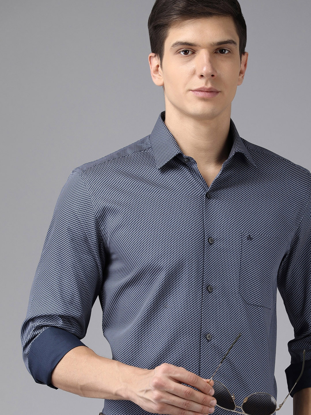 

Arrow Men Blue Original Slim Fit Geometric Printed Pure Cotton Formal Shirt