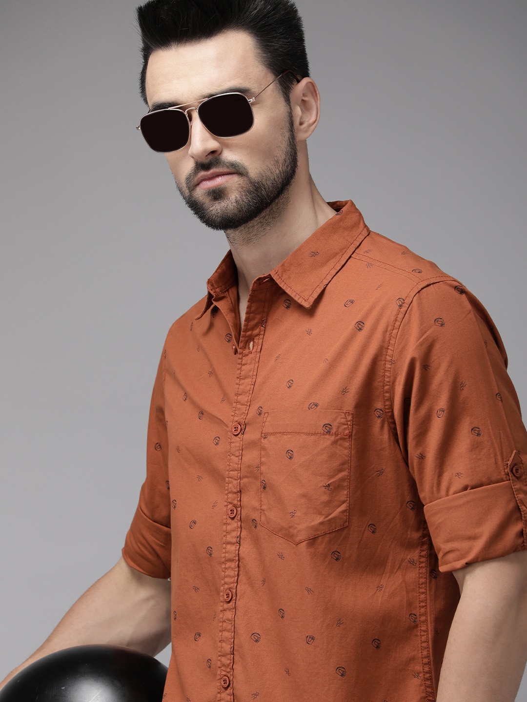 

Roadster Men Brown Printed Pure Cotton Casual Shirt