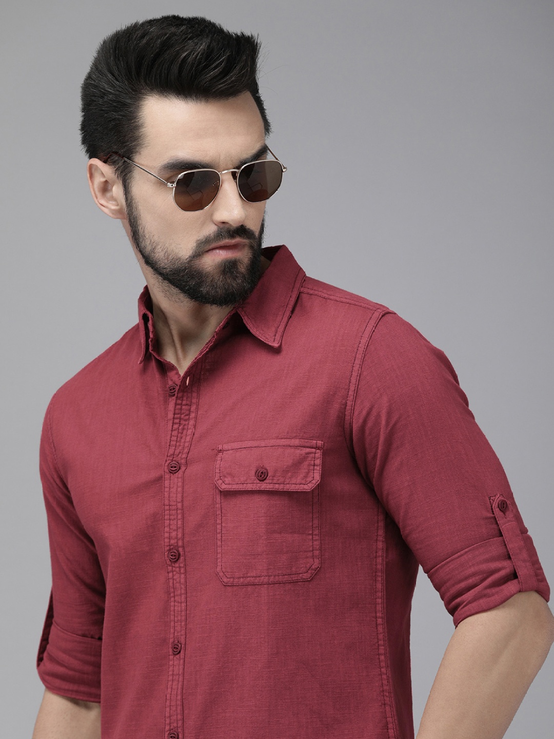 

The Roadster Lifestyle Co. Men Brick Red Solid Pure Cotton Casual Shirt