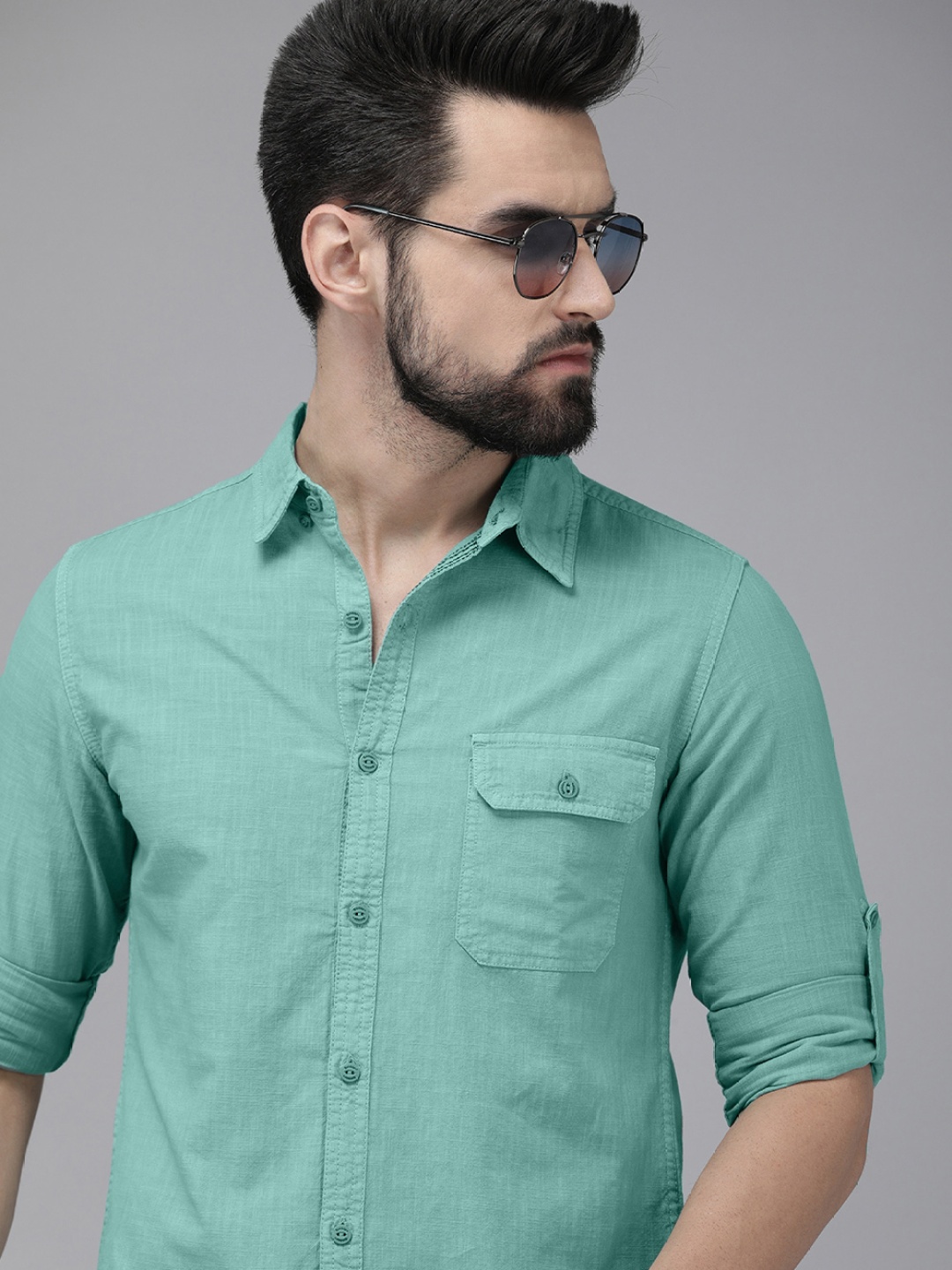 

The Roadster Lifestyle Co. Men Sea Blue Solid Pure Cotton Casual Shirt, Sea green
