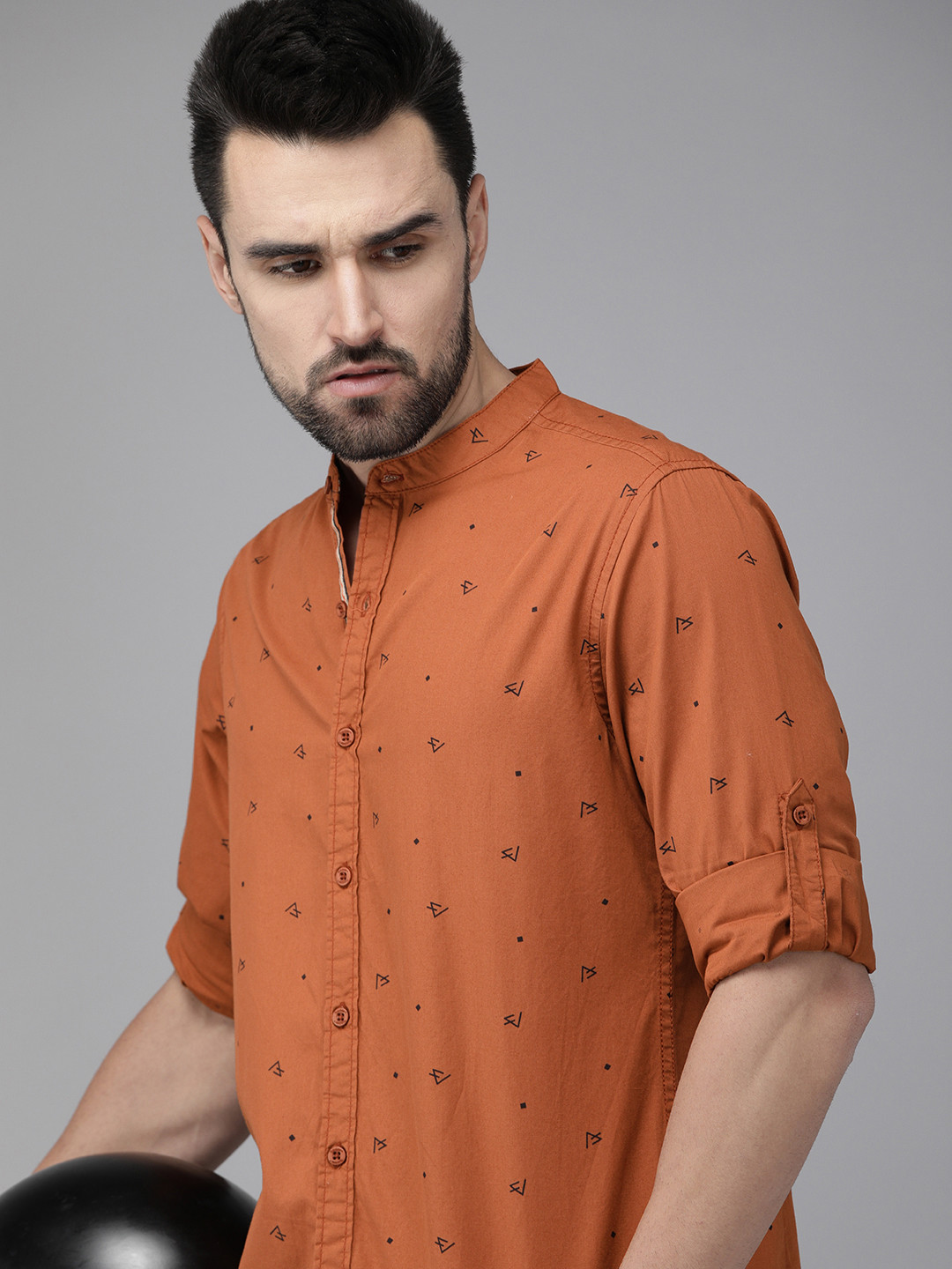 

The Roadster Lifestyle Co Men Rust Orange & Black Printed Pure Cotton Casual Shirt