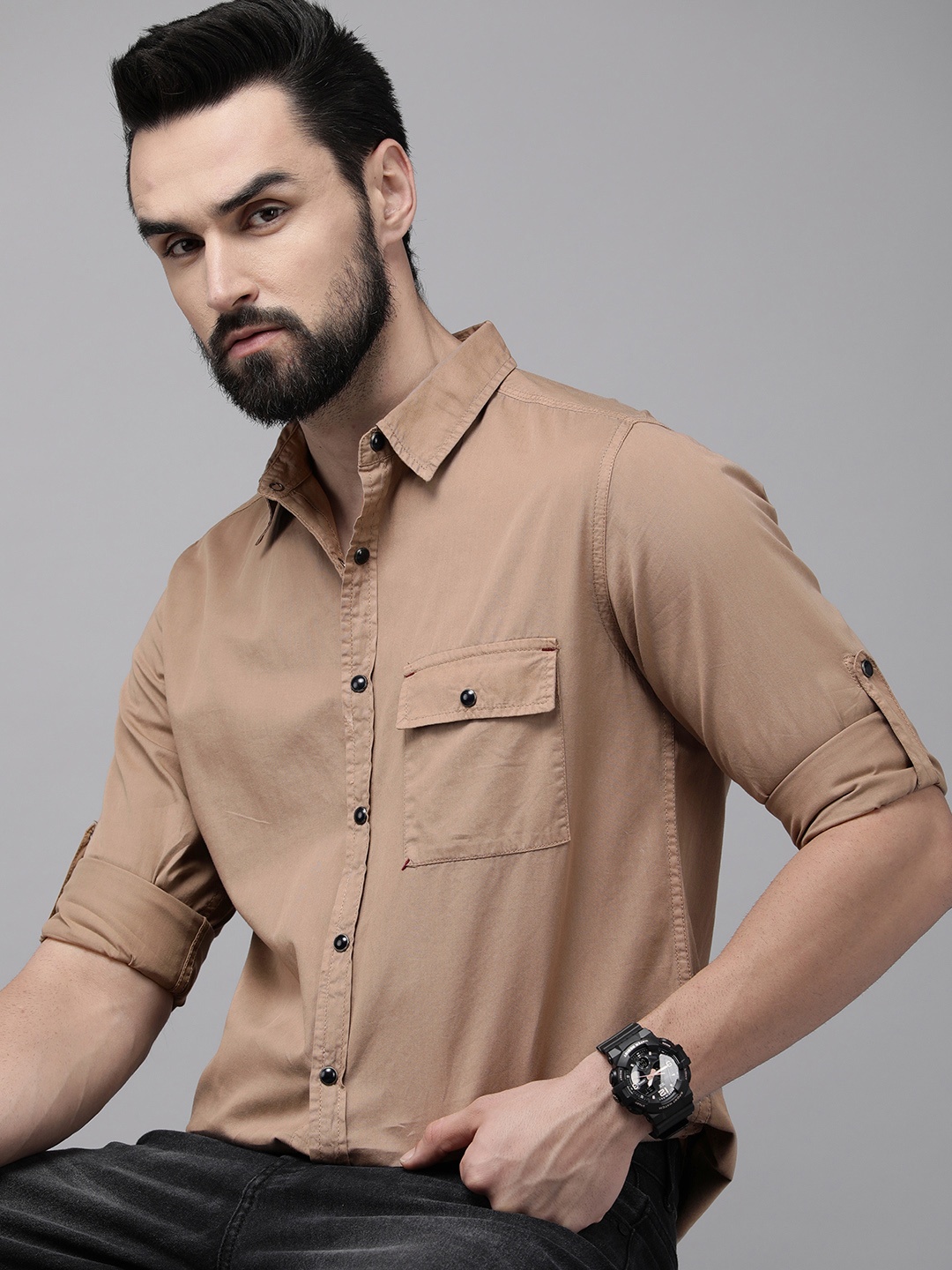 

The Roadster Life Co. Men Beige Solid Pure Cotton Casual Shirt