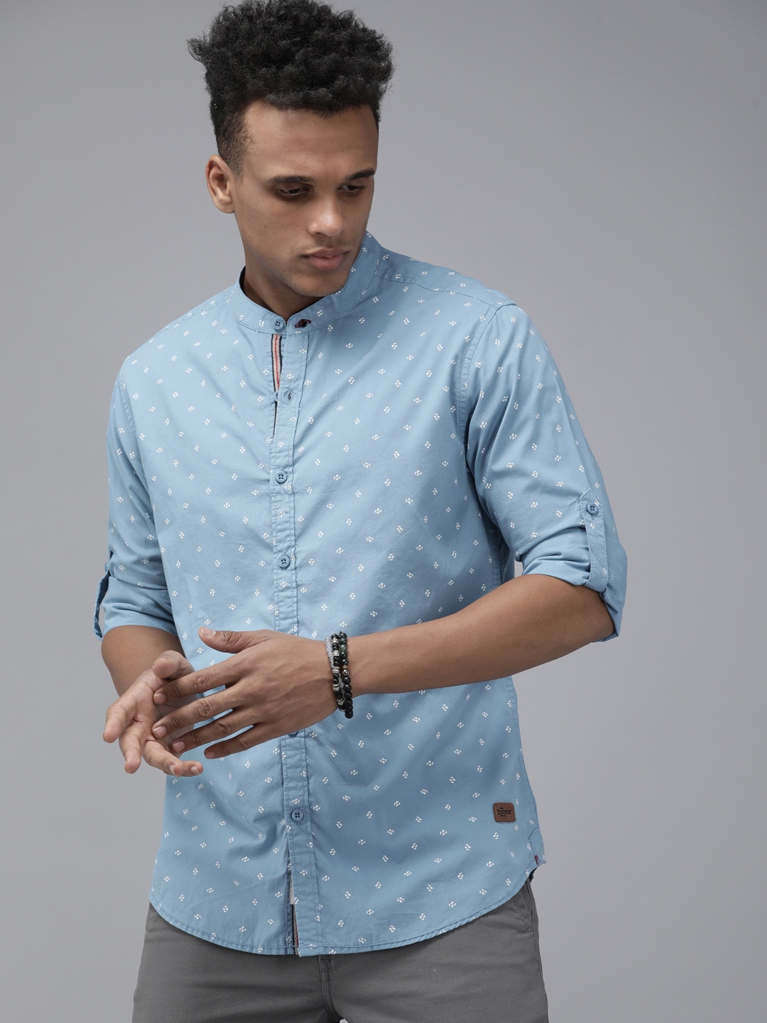 

The Roadster Lifestyle Co Men Blue Printed Band Collar Casual Shirt