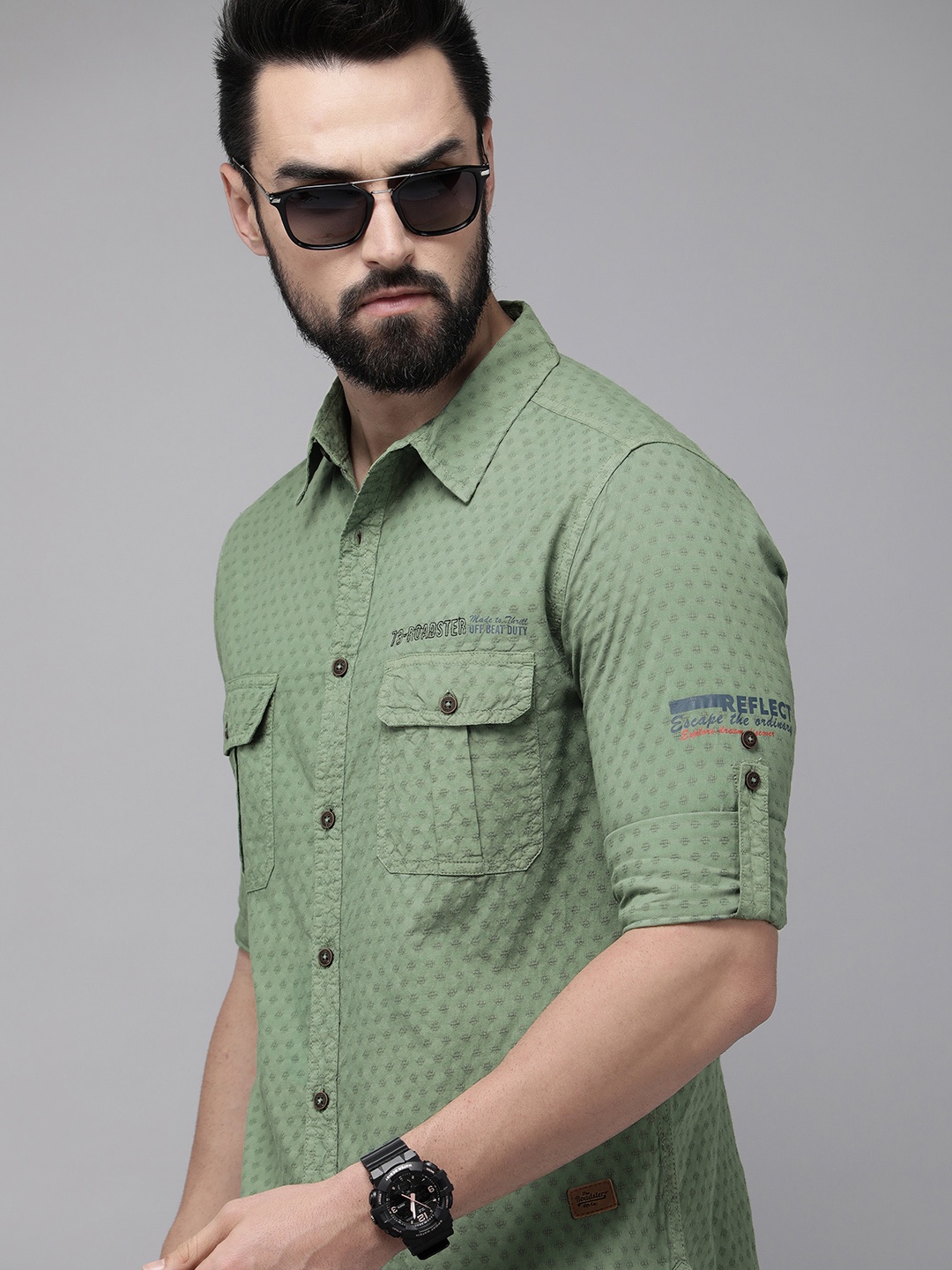 

The Roadster Life Co. Men Green Self-Design Textured Pure Cotton Casual Shirt