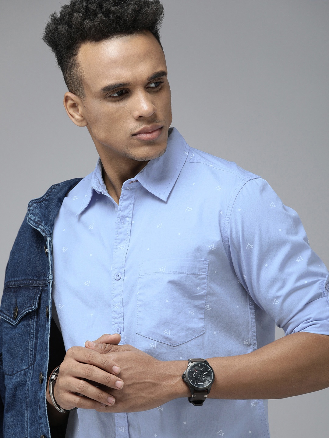 

The Roadster Lifestyle Co. Men Blue Printed Slim Fit Pure Cotton Casual Shirt