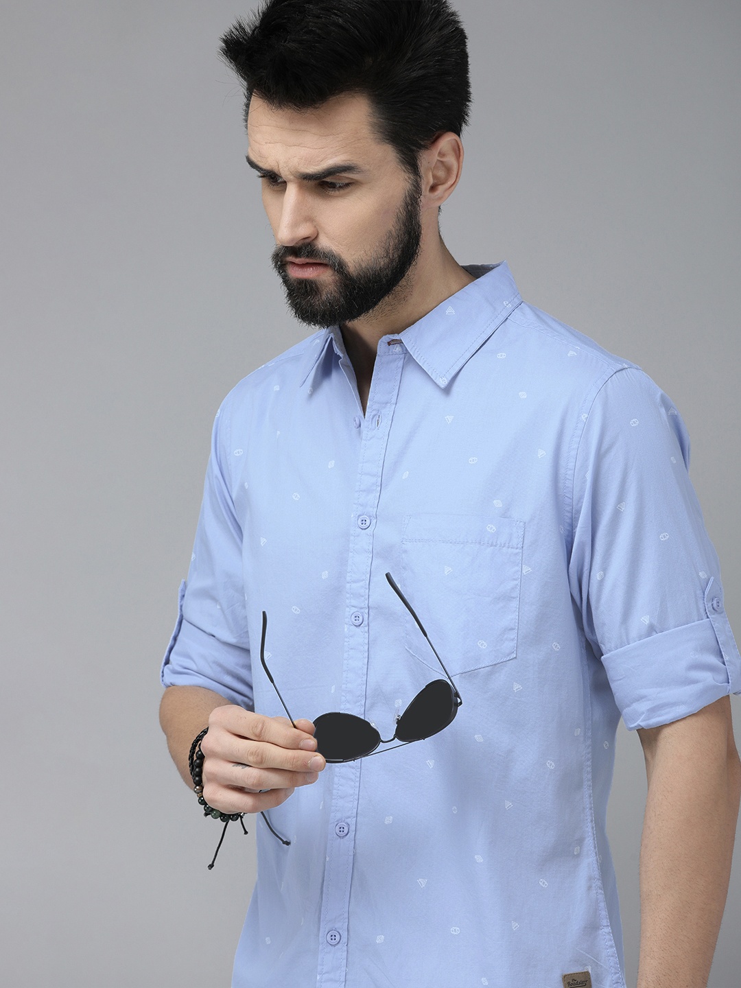 

The Roadster Lifestyle Co. Men Blue Printed Slim Fit Pure Cotton Casual Shirt