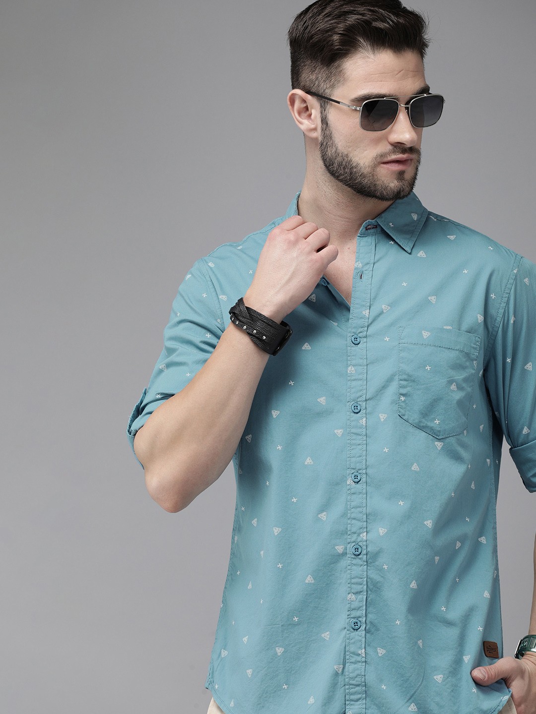 

Roadster Men Blue & White Printed Casual Pure Cotton Shirt