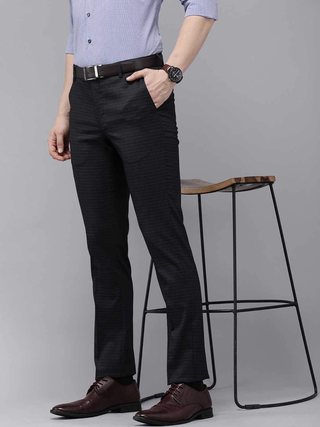 

Arrow Men Navy Blue Checked Tailored Fit Formal Trousers