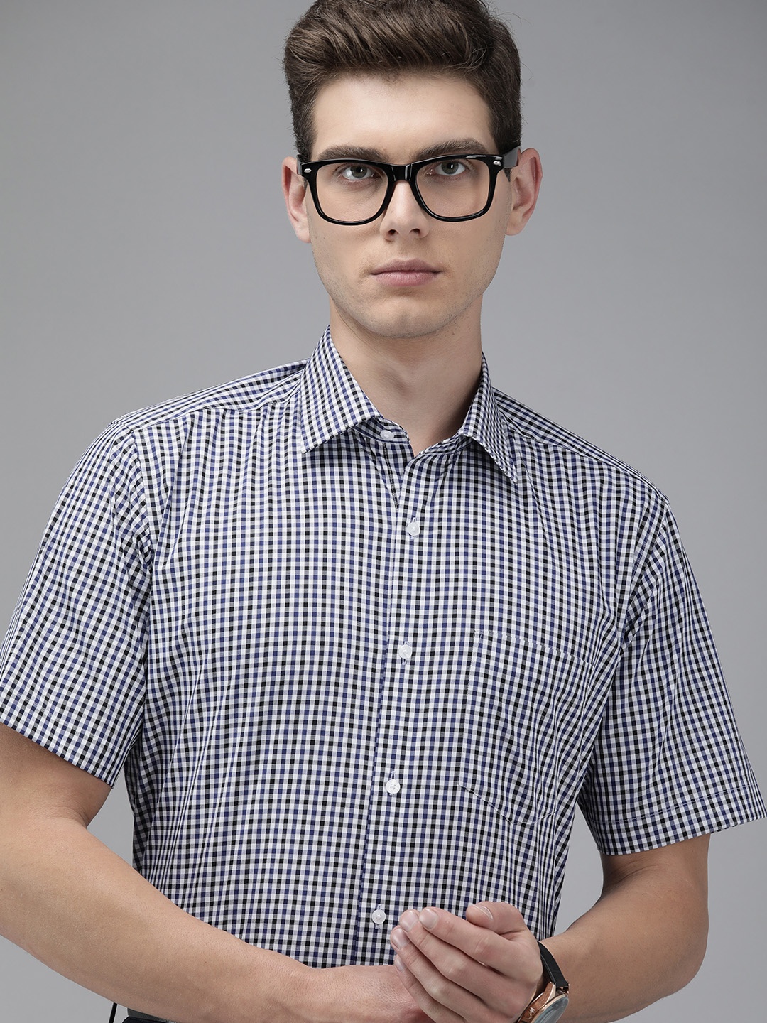 

Van Heusen Men Navy Blue & White Custom Fit Checked Formal Shirt