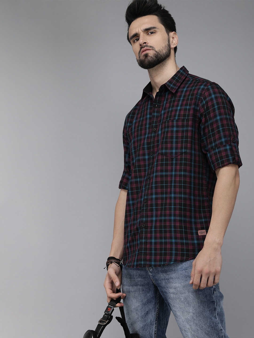 

Roadster Men Blue And Maroon Checked Pure Cotton Casual Shirt