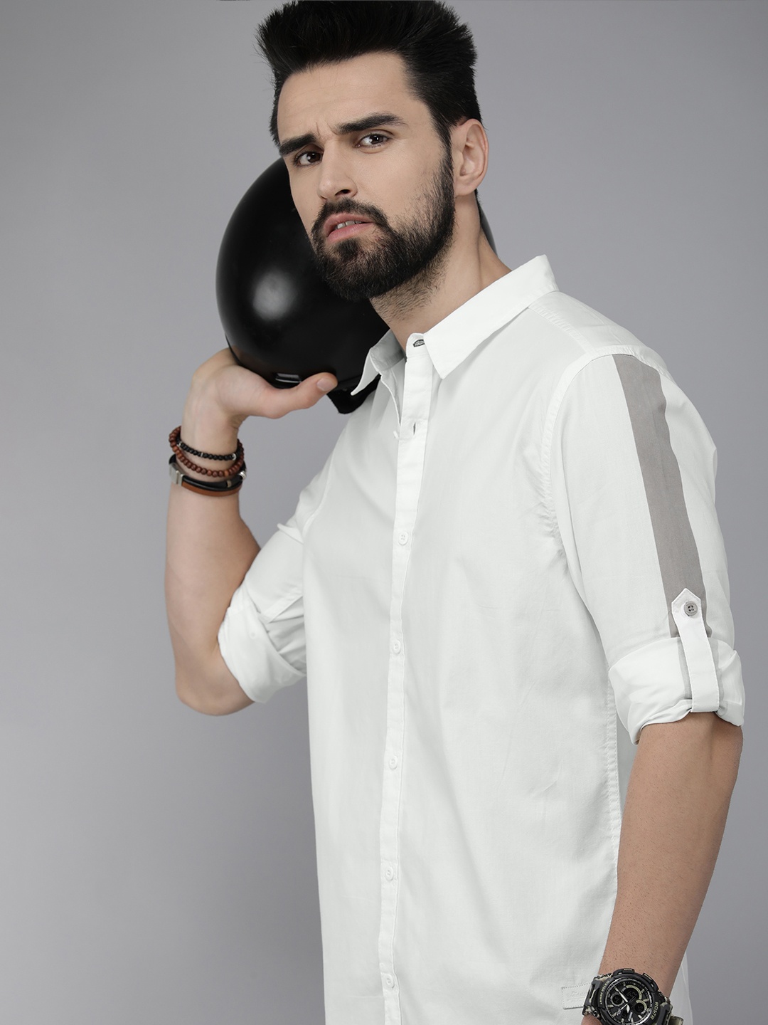 

Roadster Men Cream-Coloured Pure Cotton Casual Shirt With Striped Detail